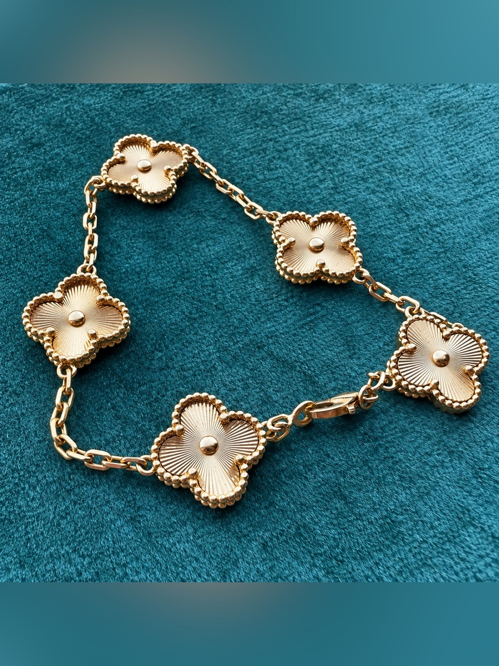Dubai 925 Sterling Silver 18K Gold-Plated Five-Clover Bracelet